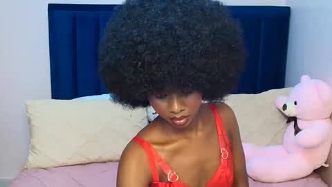 Snapshot of creamybabee chatting on April 16, 2026, 5:47 pm queen online show from April 16, 2026, 5:47 pm