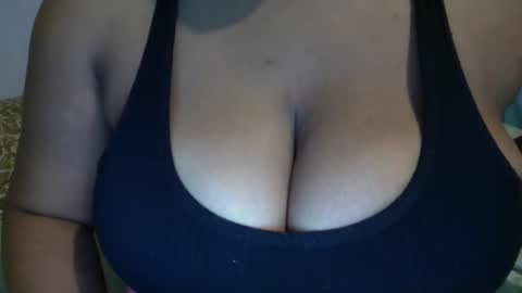 Snapshot of creamycocobabe chatting on January 24, 2025, 8:54 pm CreamyCocoBabe online show from January 24, 2025, 8:54 pm