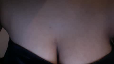 Snapshot of creamycocobabe chatting on February 27, 2025, 1:38 am CreamyCocoBabe online show from February 27, 2025, 1:38 am
