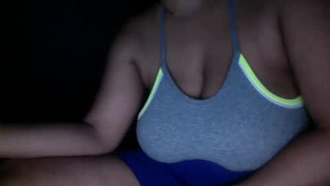 Snapshot of creamycocobabe chatting on March 12, 2025, 8:41 am CreamyCocoBabe online show from March 12, 2025, 8:41 am