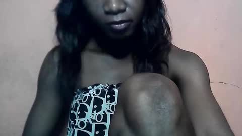 creamyxsugar online show from December 16, 2025, 2:27 am