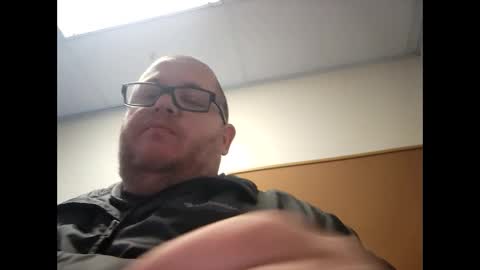 Snapshot of creeeping_death chatting on January 3, 2025, 8:22 pm The hopeless romantic online show from January 3, 2025, 8:22 pm