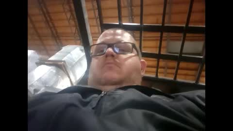 Snapshot of creeeping_death chatting on February 25, 2025, 5:19 am The hopeless romantic online show from February 25, 2025, 5:19 am