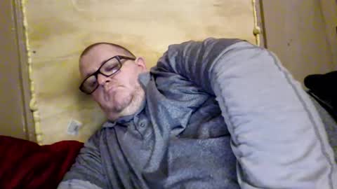 The hopeless romantic online show from December 16, 2025, 2:49 am