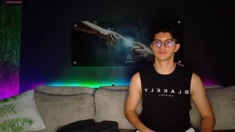 CRHISTIAN online show from April 23, 2026, 2:46 am