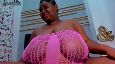 criistal_castro online show from April 25, 2026, 1:41 pm