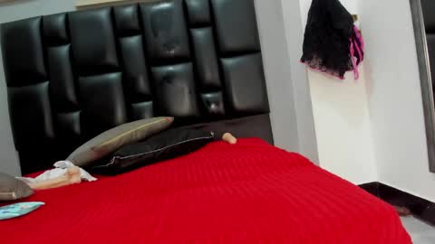 Snapshot of criistal_castro chatting on June 6, 2026, 2:33 pm criistal_castro online show from June 6, 2026, 2:33 pm
