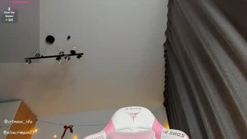 Snapshot of crimson_baby chatting on March 5, 2025, 7:05 am crimson baby online show from March 5, 2025, 7:05 am