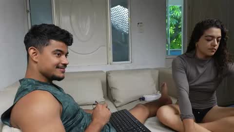 Snapshot of crimson_heart chatting on October 1, 2025, 2:01 pm Crimson heart online show from October 1, 2025, 2:01 pm