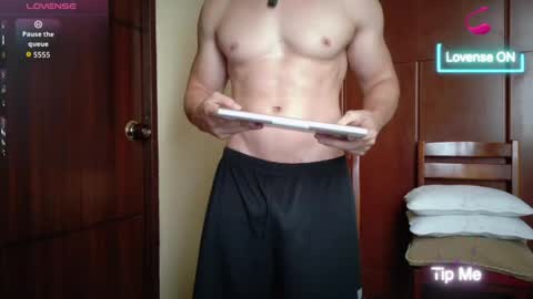 cris2428 online show from May 4, 2026, 2:24 pm