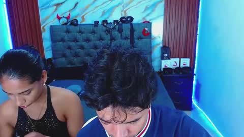 CRISANDMERY online show from April 29, 2026, 4:05 am
