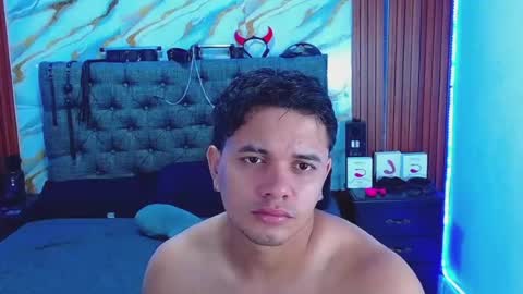 CRISANDMERY online show from July 23, 2026, 7:06 am