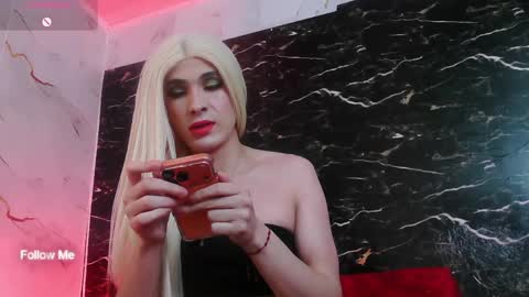 Snapshot of crislingery_doll chatting on May 9, 2026, 12:21 pm crislingery_doll online show from May 9, 2026, 12:21 pm