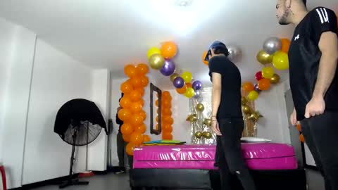 Snapshot of crismens chatting on March 10, 2025, 3:01 am crismens online show from March 10, 2025, 3:01 am