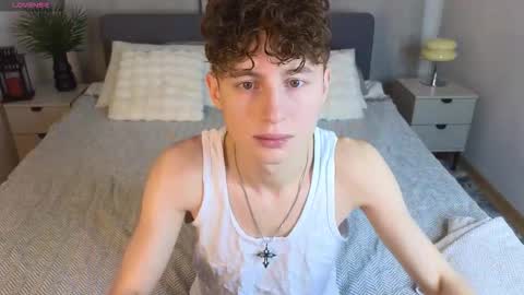 Snapshot of crisp1n chatting on November 12, 2025, 3:12 pm Chris online show from November 12, 2025, 3:12 pm