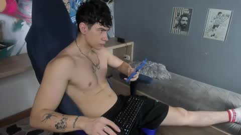 Cris online show from February 8, 2026, 2:15 am