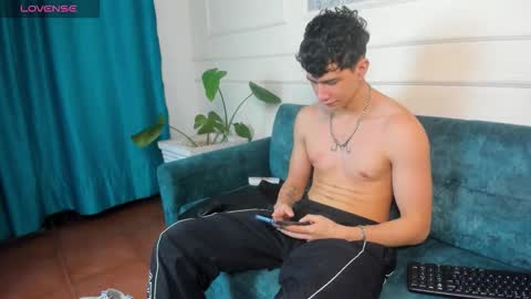 Cris online show from March 11, 2026, 2:17 am