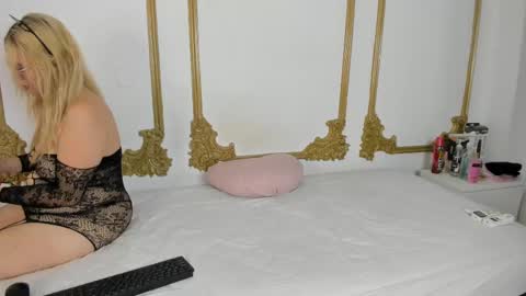 Cristal  online show from March 12, 2025, 8:41 pm