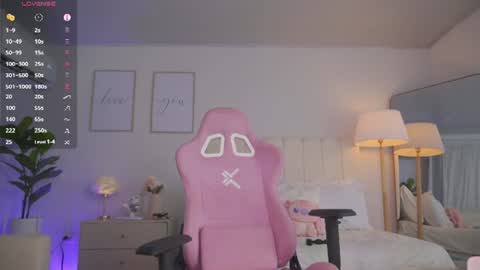 Snapshot of cristal_bunny chatting on July 2, 2026, 3:23 am Cristal online show from July 2, 2026, 3:23 am