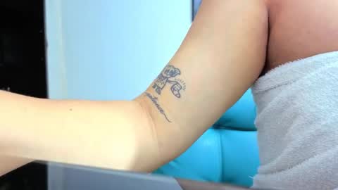 Cristal online show from November 9, 2025, 12:20 am