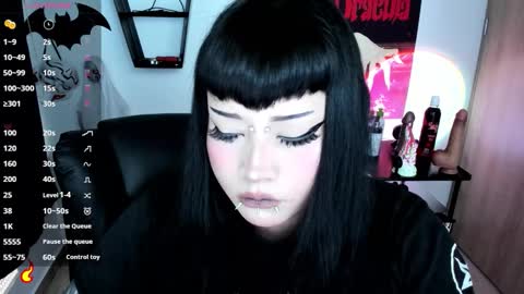 Cris online show from March 28, 2026, 9:25 pm