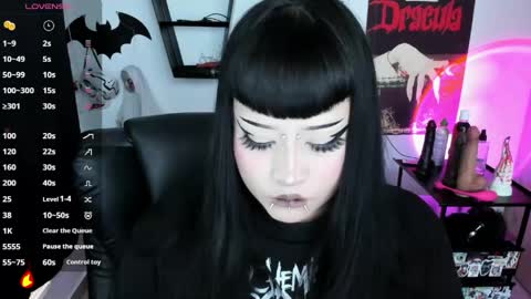 Snapshot of cristal_kosh chatting on May 20, 2026, 8:48 pm Cris online show from May 20, 2026, 8:48 pm