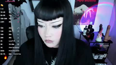 Snapshot of cristal_kosh chatting on July 23, 2026, 9:02 pm Cris online show from July 23, 2026, 9:02 pm