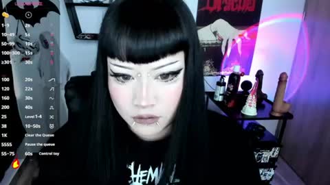 Snapshot of cristal_kosh chatting on July 25, 2026, 9:12 pm Cris online show from July 25, 2026, 9:12 pm