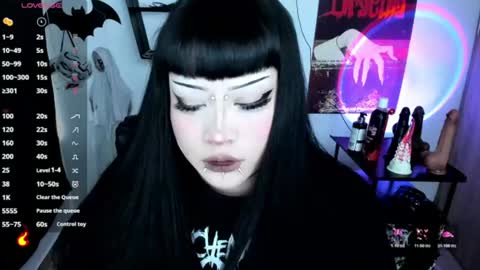 Snapshot of cristal_kosh chatting on July 29, 2026, 8:51 pm Cris online show from July 29, 2026, 8:51 pm