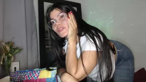 Snapshot of cristal_sexyboobs_ chatting on February 26, 2025, 12:16 am Cristal online show from February 26, 2025, 12:16 am