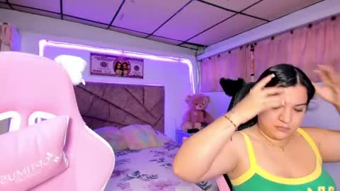 Snapshot of cristal_smith20 chatting on May 23, 2026, 12:20 pm cristal_smith20 online show from May 23, 2026, 12:20 pm