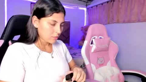 Snapshot of cristal_smith20 chatting on July 3, 2026, 12:00 pm cristal_smith20 online show from July 3, 2026, 12:00 pm