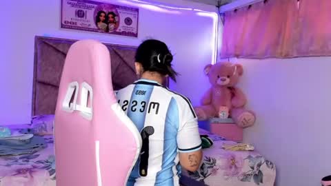 Snapshot of cristal_smith20 chatting on July 7, 2026, 12:42 pm cristal_smith20 online show from July 7, 2026, 12:42 pm