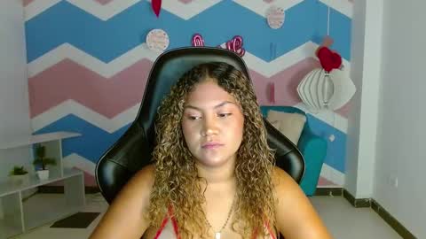 Cristal online show from February 14, 2025, 7:12 pm