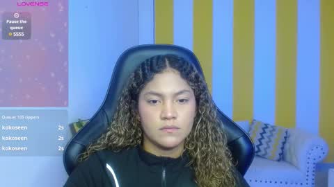 Cristal online show from March 5, 2025, 11:27 pm