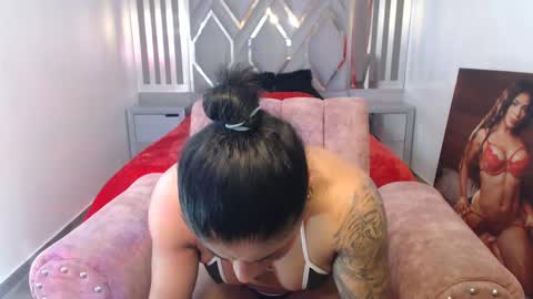 Snapshot of cristalbeautiful1 chatting on December 10, 2024, 3:55 pm Natalie online show from December 10, 2024, 3:55 pm