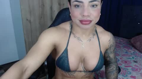 Snapshot of cristalbeautiful1 chatting on May 9, 2026, 4:17 am Natalie online show from May 9, 2026, 4:17 am