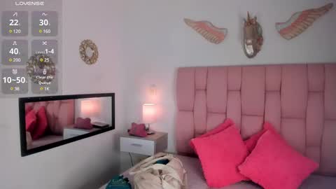 cristal online show from February 4, 2025, 12:33 pm