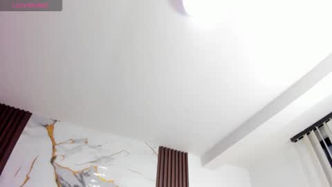 Snapshot of cristalwalker__ chatting on June 9, 2026, 10:38 am cristal walker online show from June 9, 2026, 10:38 am