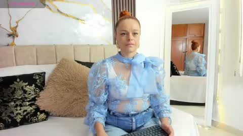 Snapshot of cristalwalker__ chatting on July 25, 2026, 11:19 am cristal walker online show from July 25, 2026, 11:19 am
