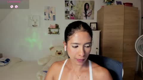 Snapshot of cristamunez chatting on May 7, 2026, 2:39 am veronika online show from May 7, 2026, 2:39 am