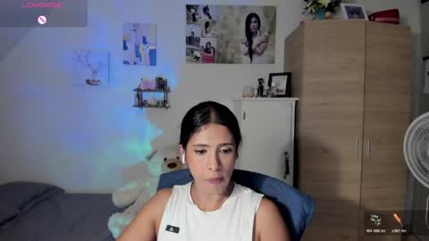 Snapshot of cristamunez chatting on June 10, 2026, 2:12 am veronika online show from June 10, 2026, 2:12 am