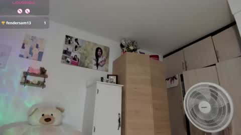 Snapshot of cristamunez chatting on June 11, 2026, 2:53 am veronika online show from June 11, 2026, 2:53 am