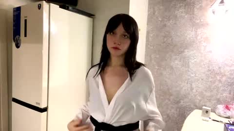 Niki online show from May 12, 2026, 6:49 pm