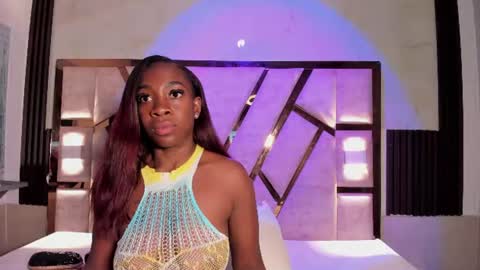 Snapshot of cristhinbrown chatting on July 25, 2026, 6:38 pm cristin online show from July 25, 2026, 6:38 pm