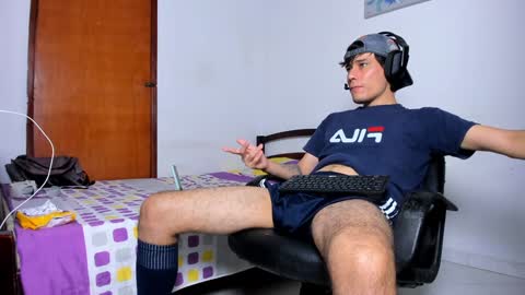 Cristian  online show from December 27, 2024, 1:22 am