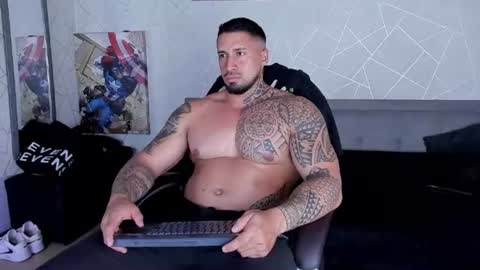 Snapshot of cristian_walker chatting on August 3, 2026, 12:09 am cristian walker online show from August 3, 2026, 12:09 am
