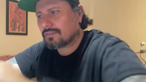 Snapshot of cristianthelion chatting on May 15, 2026, 10:28 pm cristianthelion online show from May 15, 2026, 10:28 pm