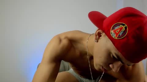 Snapshot of cristiianmartinez chatting on September 18, 2025, 8:05 am Cristian online show from September 18, 2025, 8:05 am