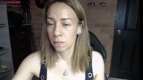 Snapshot of cristin_doll chatting on May 6, 2026, 1:38 pm cristina online show from May 6, 2026, 1:38 pm